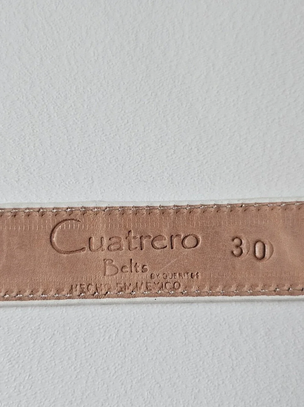 Cuatrero White Pebbled Leather Belt Oval Covered Buckle Size 30 Made in Mexico